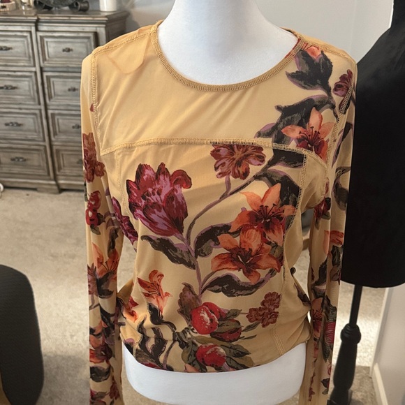Free People Tops - Free People Floral Long Sleeve Blouse - Tan and Red